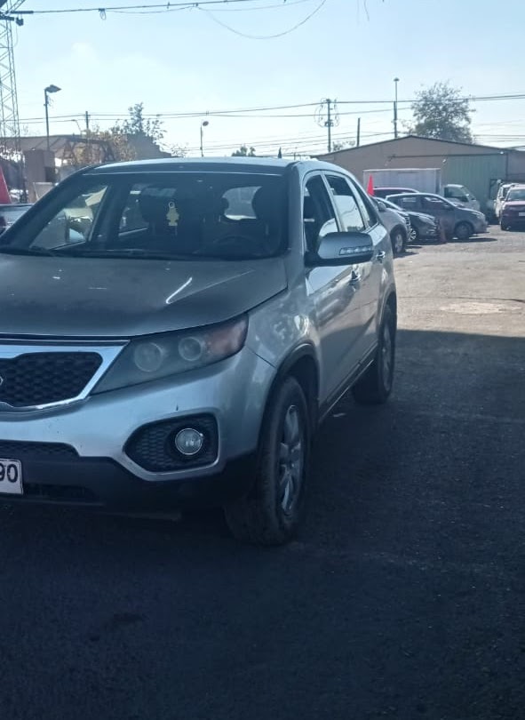 KIA MOTORS SORENTO 2.4